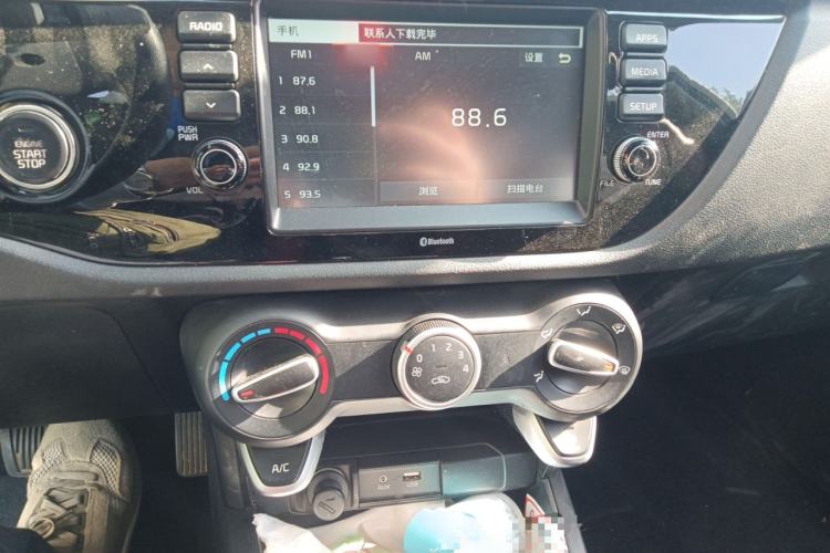 Used Kia KX Cross 2017 1.4L AT GLS
