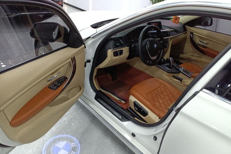 Used BMW 3 Series 2015 320Li Luxury Design Package
