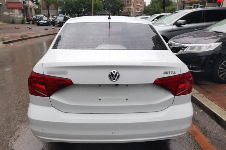 Used Volkswagen Jetta 2019 Dream Edition 1.4L Manual Fashion Version
