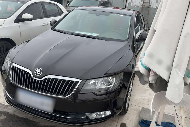 Used Skoda Superb 2013 1.8TSI Automatic Yashi Edition
