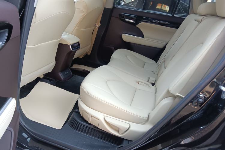 Used Toyota Highlander 2022 Dual-Engine 2.5L Four-Wheel Drive Prestige Version 7 Seats
