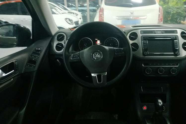 Used Volkswagen Tiguan 2015 1.8TSI Automatic Two-Wheel Drive Luxury Model
