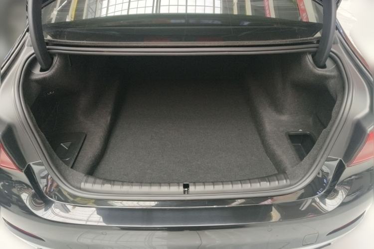 Used BMW 5 Series 2018 530Li Luxury Edition Premium Package
