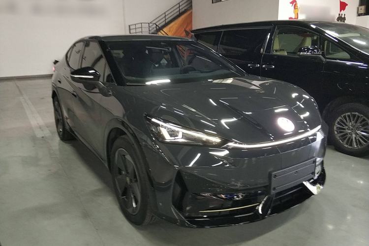 Used Volkswagen ID.UNYX 2025 Pro model