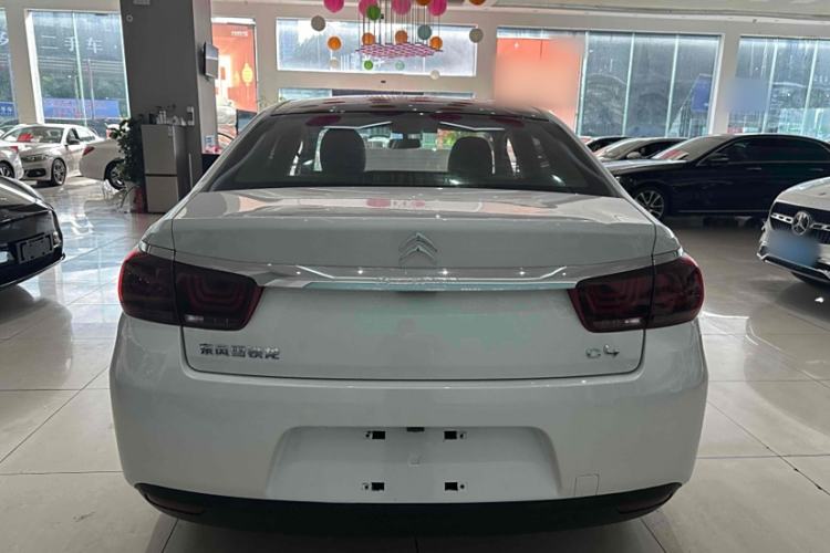 Used Citroen C4 Sega 2018 1.6L Automatic Luxury Model
