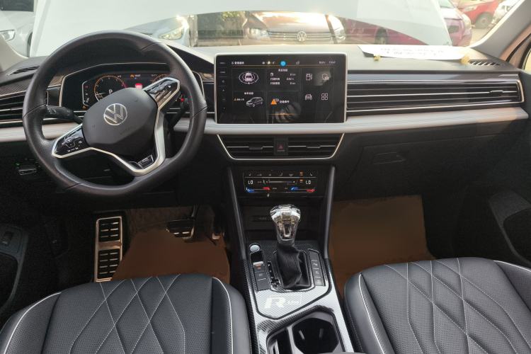 Used Volkswagen Tiguan L 2023 330TSI Automatic Two-Wheel Drive R-Line Enjoyment Edition
