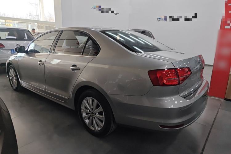 Used Volkswagen Sagitar 2015 1.6L Automatic Comfort Model
