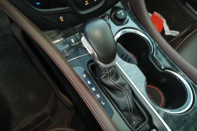 Used Buick Envision 2015 20T Two-Wheel-Drive Elite Model
