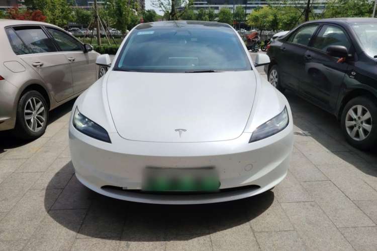 Used Tesla Model 3 2023 Long-Range All-Wheel-Drive Version