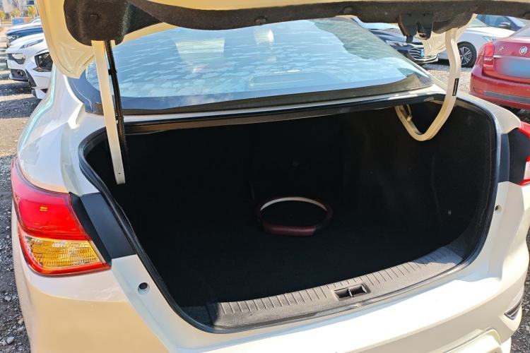 Used Nissan Lannia 2019 1.6L CVT Smart Connect Smart Cool Version China VI Standard
