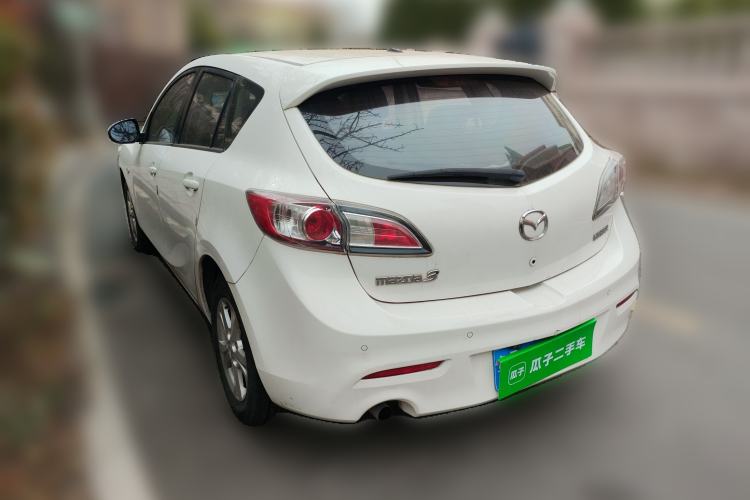 Used Mazda Mazda 3 2015 Hatchback 1.6L Automatic Elite Model
