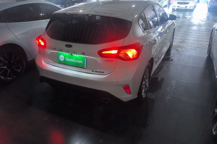 Used Ford Focus 2021 Hatchback EcoBoost 180 Automatic Titanium Edition
