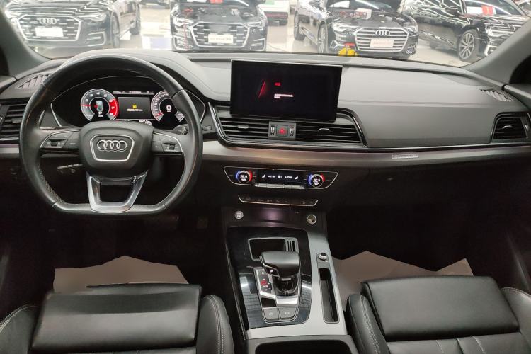 Used Audi Q5L Sportback 2021 40 TFSI Fashion Model
