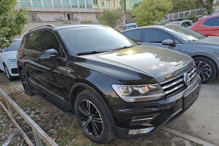 Used Volkswagen Tiguan L 2020 330TSI Automatic Two-Wheel Drive Panoramic Comfort Edition China VI Standard
