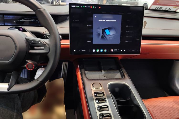 Used Xiaomi Auto SU7 2024 Four-Wheel Drive Ultra-Long Range Advanced Intelligent Driving Max Edition
