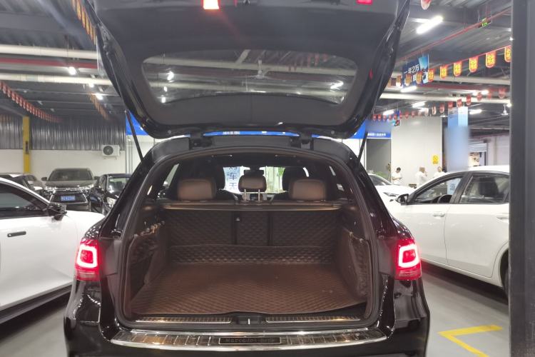 Used Mercedes-Benz GLC 2020 GLC 260 L 4MATIC Dynamic Model
