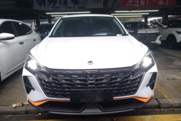 Used Dongfeng Aeolus Yixuan 2023 Mach Edition 1.5L Automatic Chasing Shadow Version
