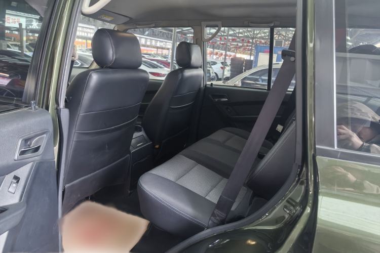 Used Leopaard Q6 2015 2.4L Manual 4x4 Excellence Edition
