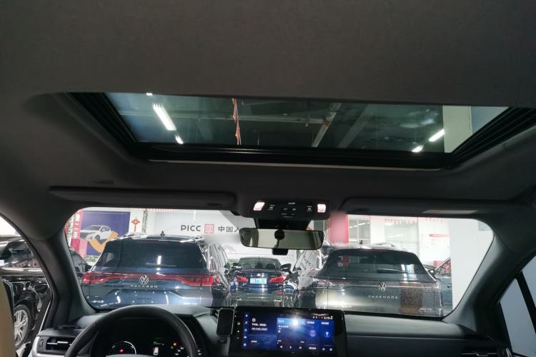 Used Toyota Granvia 2023 2.5L Hybrid Prestige PLUS Edition