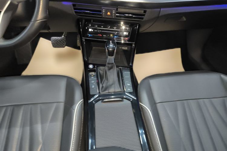 Used Volkswagen Passat 2022 330TSI Starry Luxury Edition