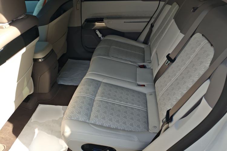 Used Zeekr 7X 2025 100kWh Long-Range All-Wheel Drive Intelligent Driving Version
