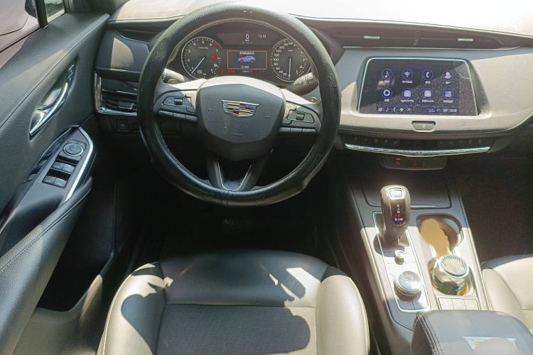 Used Cadillac XT4 2018 28T Two-Wheel Drive Tech Version
