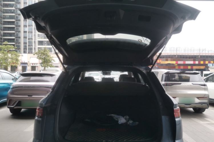 Used BYD Song Pro New Energy 2024 HONOR Edition DM-i 71KM Beyond Model
