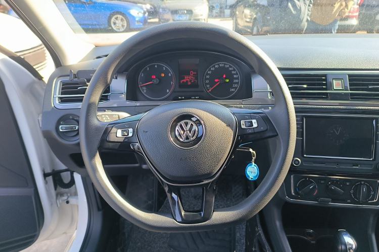 Used Volkswagen Santana 2016 1.6L Automatic Comfort Edition
