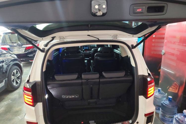 Used Honda Elysion 2019 2.0L Hybrid Supreme Edition
