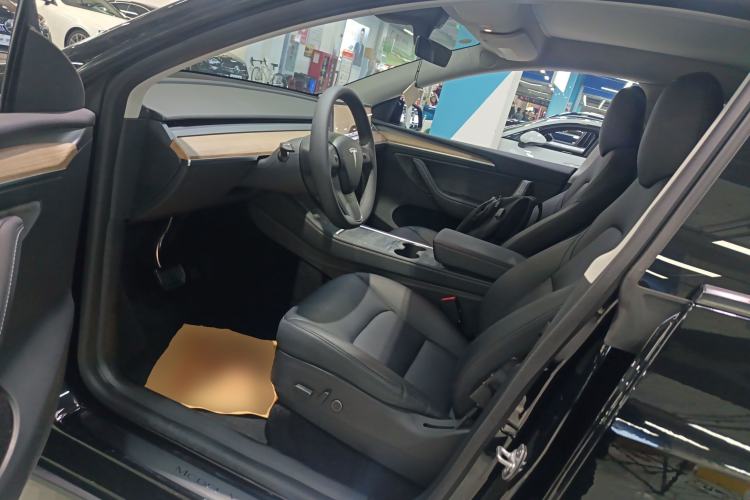 Used Tesla Model Y 2022 Rear-Wheel-Drive Version