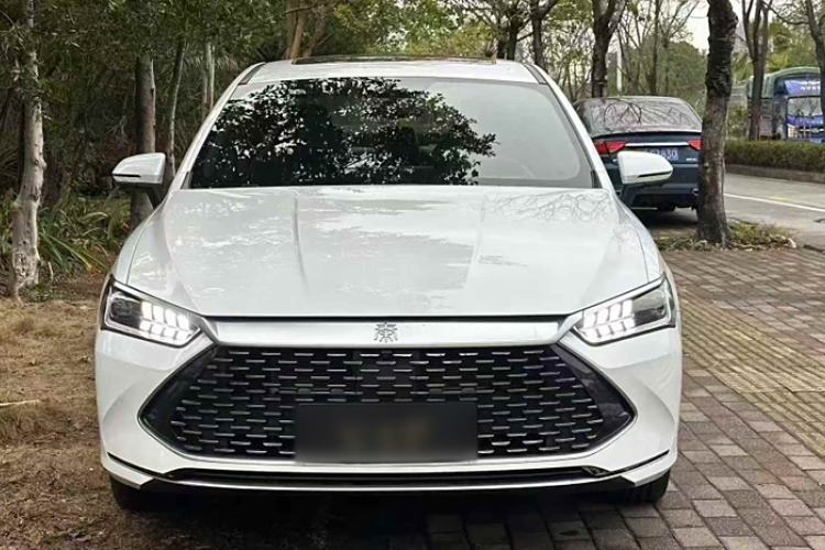 Used BYD Qin PLUS 2023 Champion Edition DM-i 120KM Beyond Model
