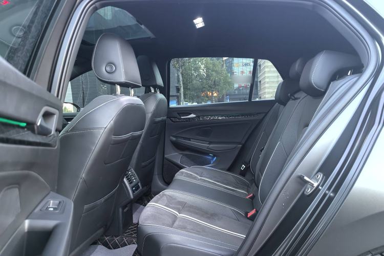 Used Volkswagen Golf 2023 Facelift 280TSI DSG R-Line Lite
