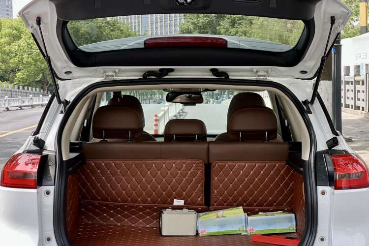 Used Geely Auto Emgrand X7 Sport 2016 1.8TD Automatic ZhiZun Version
