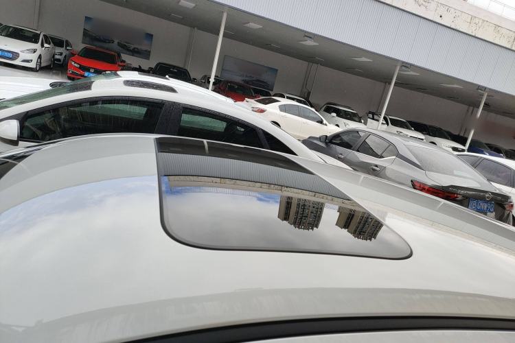 Used Changan UNI-V iDD 2024 Blue Whale Smart Electric iDD 136km Smart & Fun Model
