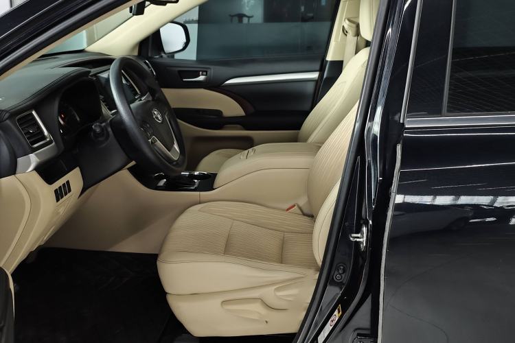 Used Toyota Highlander 2015 2.0T Four-Wheel Drive Elite Edition 7-Seater
