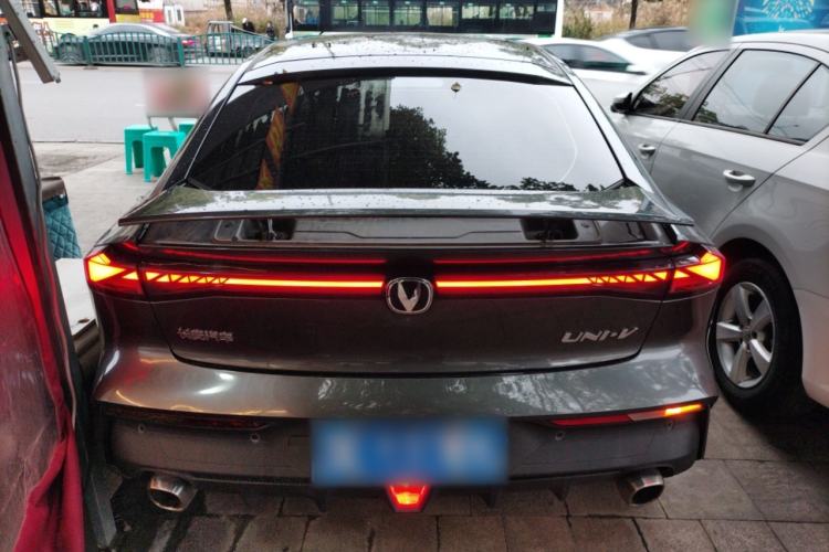 Used Changan UNI-V 2022 1.5T Prestige Version