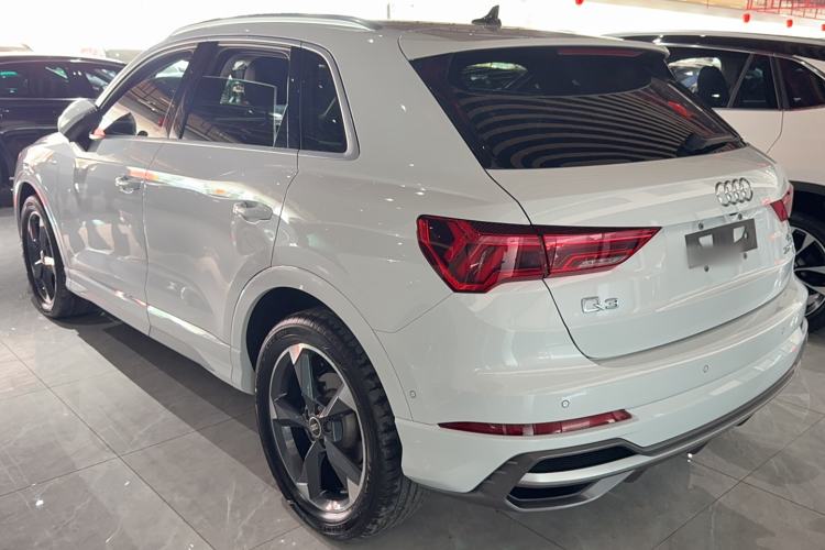 Used Audi Q3 2023 35 TFSI Fashion Dynamic Model (1.5T)
