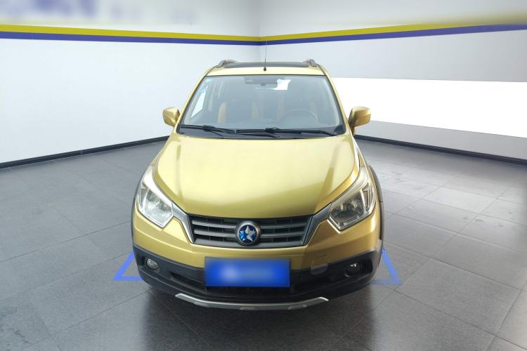 Used Venucia R50X 2013 1.6L Automatic Model

