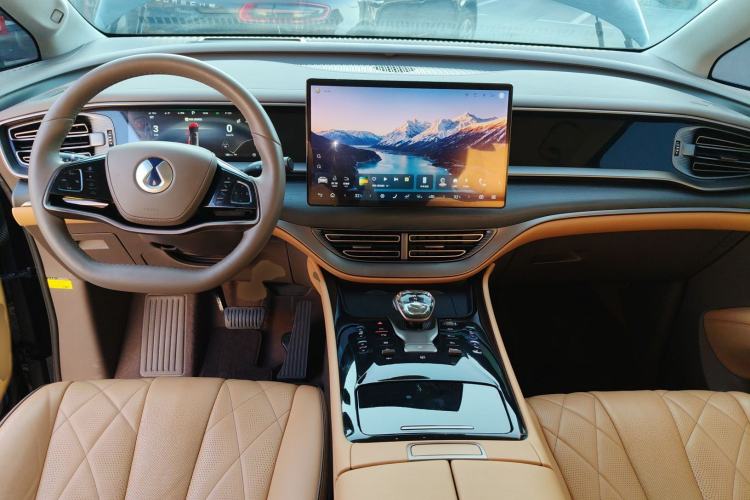 Used Denza D9 2022 DM-i 970 Four-Wheel Drive Flagship Model
