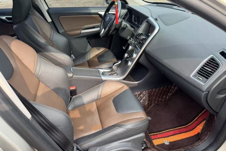 Used Volvo XC60 2017 T5 AWD Smart Upgrade Edition