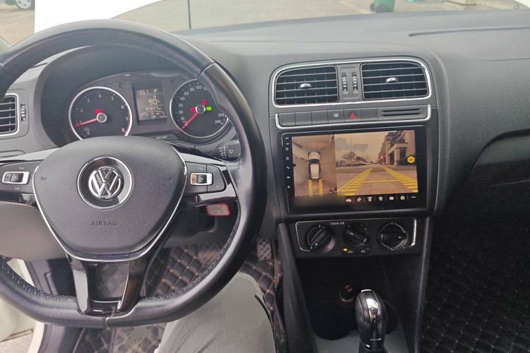 Used Volkswagen Polo 2016 1.6L Automatic Comfort Model
