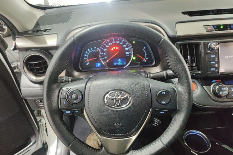 Used Toyota RAV4 2015 2.0L CVT Four-Wheel Drive New Edition
