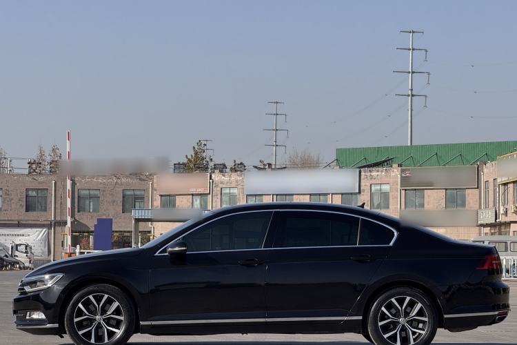 Used Volkswagen Magotan 2017 330TSI DSG Luxury Model
