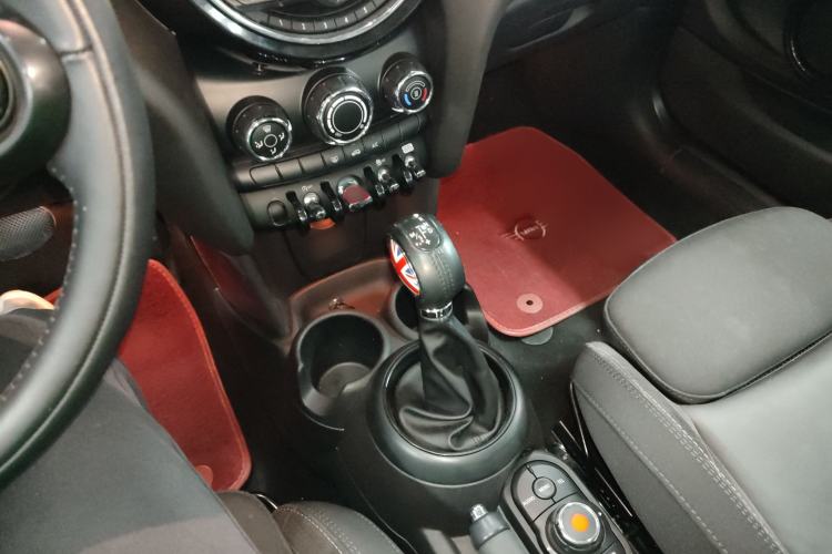 Used  MINI 2016 1.5T COOPER
