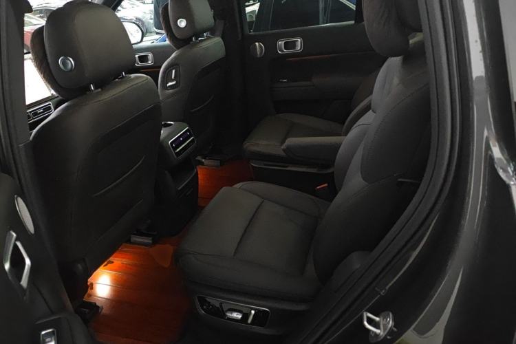 Used Li Auto L8 2023 Pro Model
