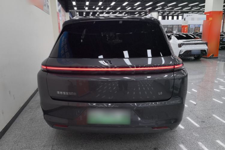 Used Li Auto L8 2023 Pro Model
