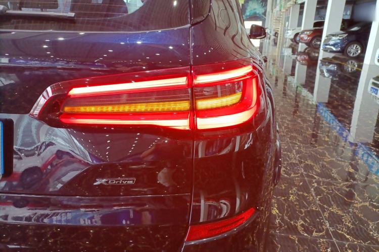 Used BMW X5 2022 Restyled xDrive 30Li Luxury Version M Sport Package
