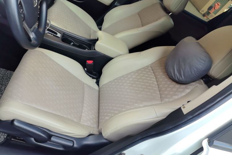 Used Honda Jade 2017 1.8L automatic Comfort version 5 seats
