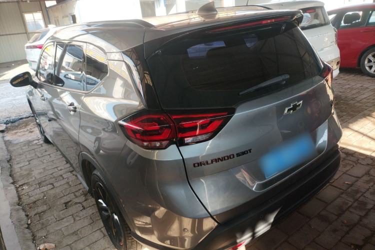 Used Chevrolet Orlando 2020 Light Hybrid Redline 530T Automatic Enjoyment Edition (5+2 Models)
