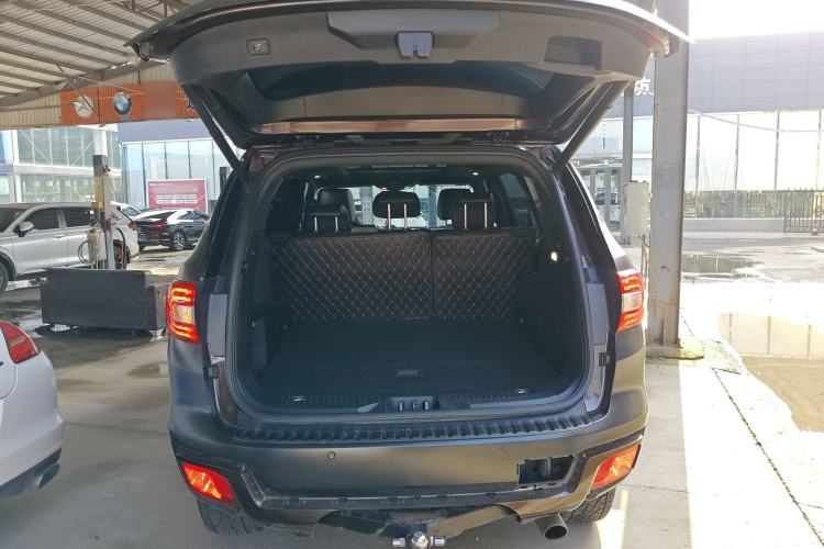 Used Ford Everest 2017 2.0T Gasoline Automatic 4x4 Luxury Edition 5 Seats
